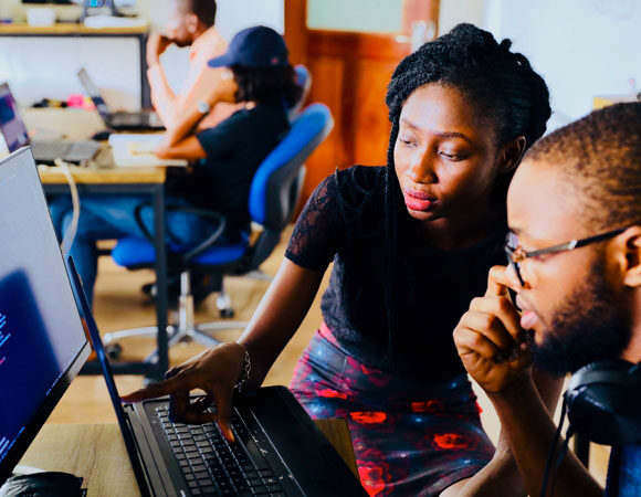 A quick guide to employment contracts - Linkilaw Solicitors